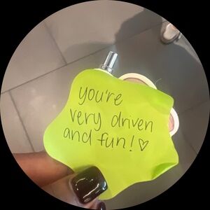 Meet your Posher, Akere